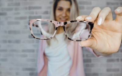 Frame Your Face: Which Frames Look Best?